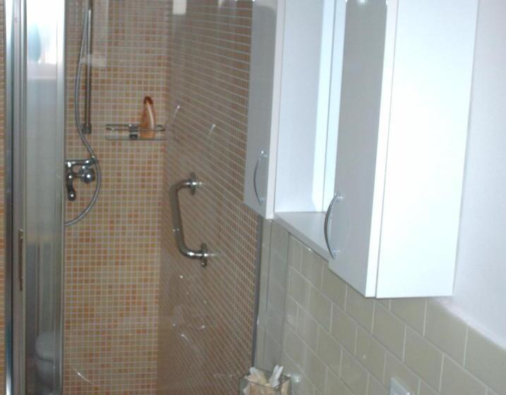 اتاق سهنفرۀ استاندارد با سرویس بهداشتی بیرون از اتاق, Guest House Cuore Del Friuli