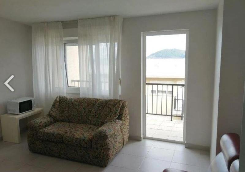 Апартаменты 3 Спальни, Apartamentos Las Sirenas