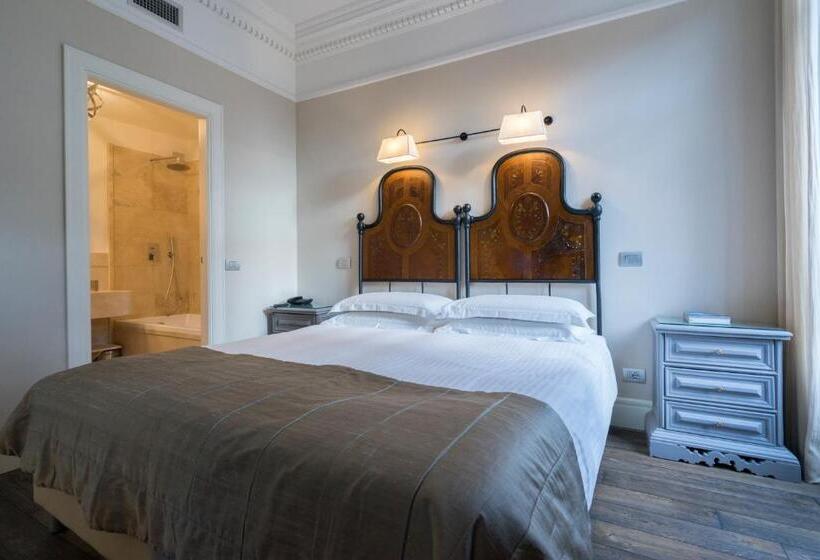 جناح جونيور, Casa Montani