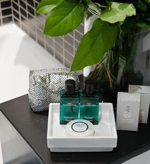 جناح جونيور, Casa Montani