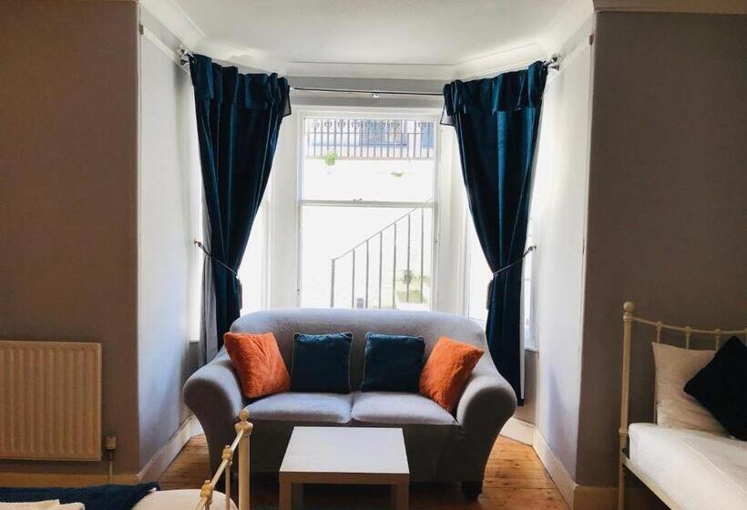 スタンダードトリプルルーム, Ardenlee Guest House