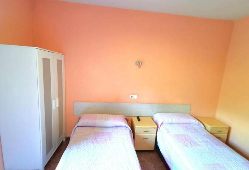 스탠다드 룸 공동 욕실, Casa De Huespedes La Asturiana