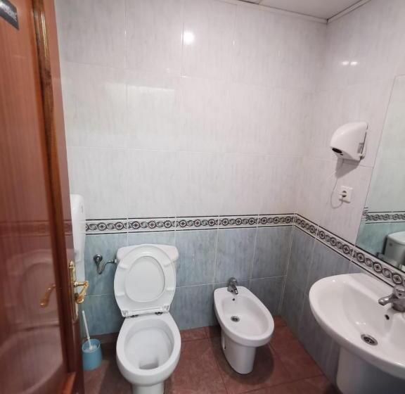 스탠다드 룸 공동 욕실, Casa De Huespedes La Asturiana