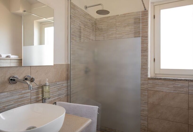 غرفة قياسية, Castello