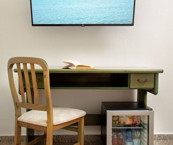 غرفة قياسية, Castello