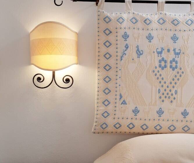 غرفة قياسية رباعية, Castello