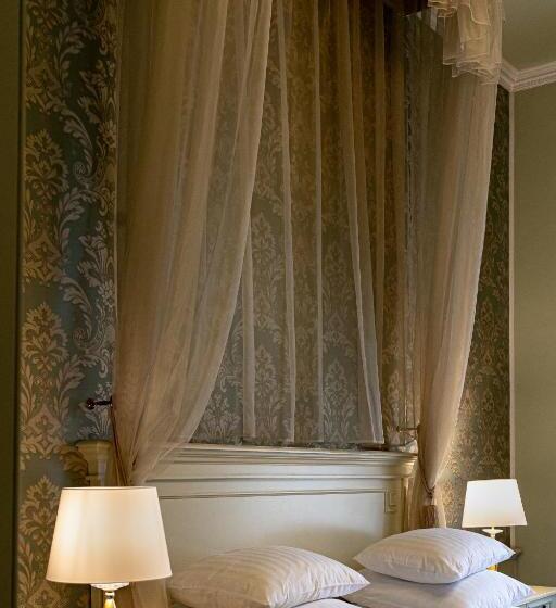 プレジデントスイートルーム, Central Park Sighisoara