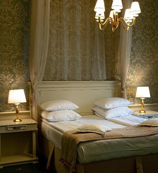 プレジデントスイートルーム, Central Park Sighisoara