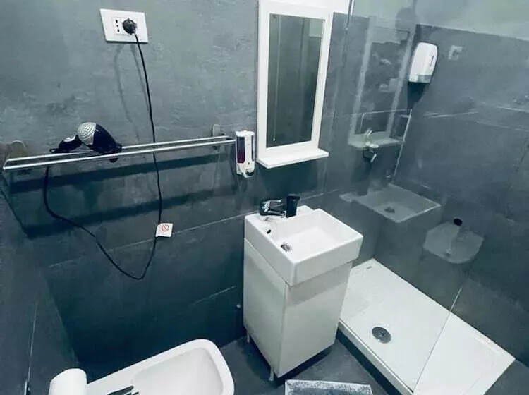 3-Bett-Standardzimmer, Convertini