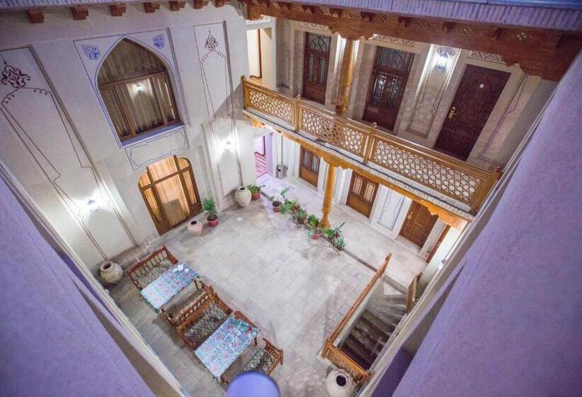 标准间, Devon Begi Heritage