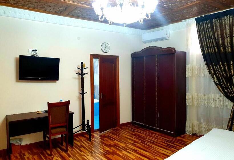 家庭间, Devon Begi Heritage