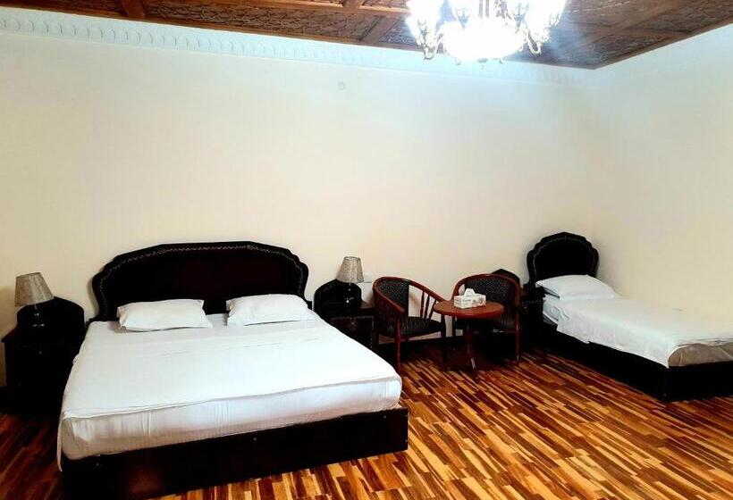 家庭间, Devon Begi Heritage