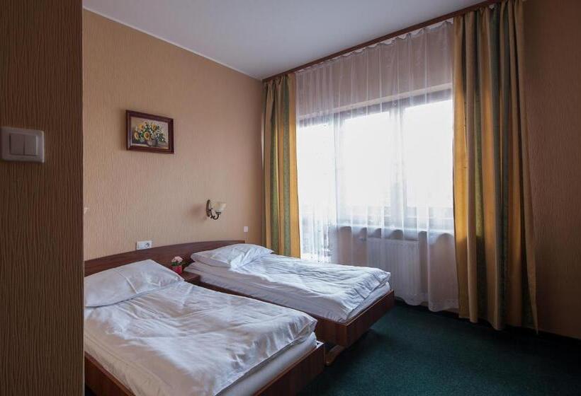 豪华房间, Hetmański