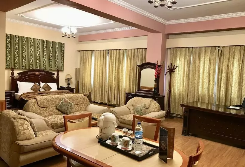 اتاق لوکس, Migmar