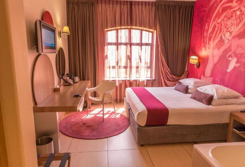 디럭스 룸 킹사이즈 침대, Peermont Metcourt At Rio Klerksdorp