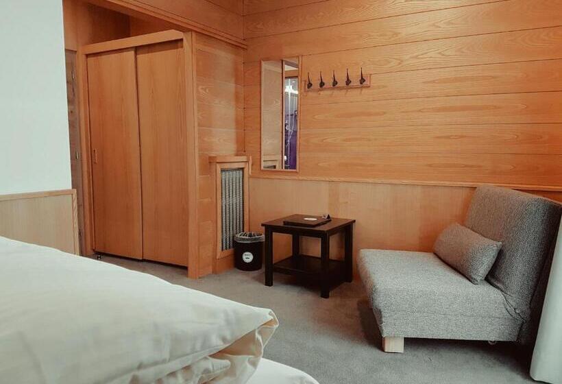 スタンダードシングルルーム, Pension Kirchplatz