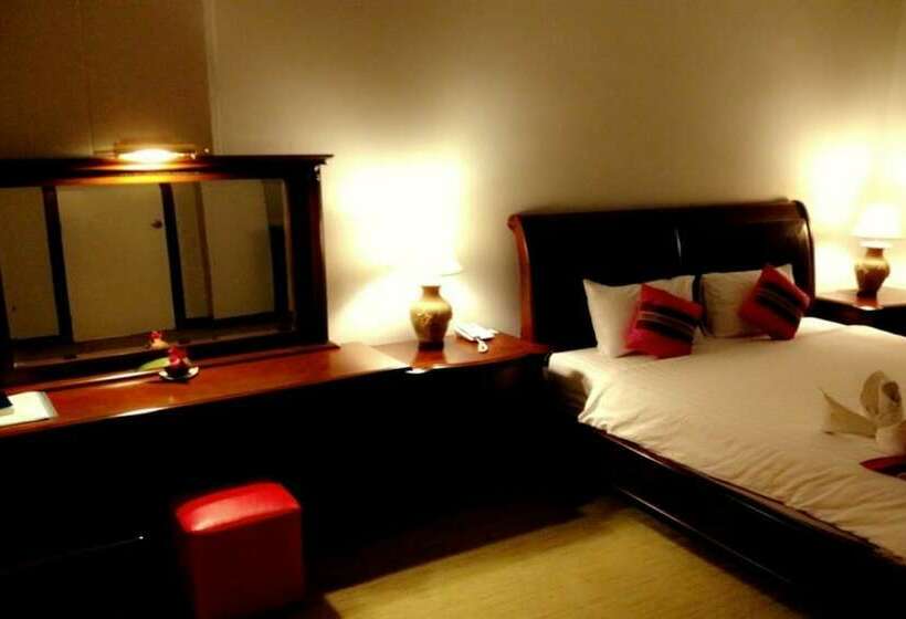 标准间, Thepnakorn