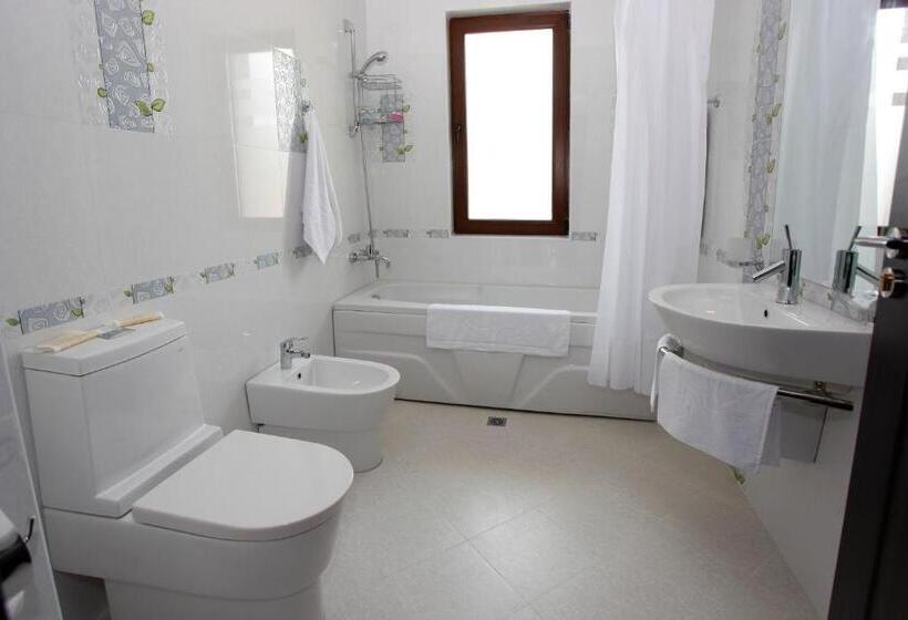 Апартаменты Deluxe 2 Спальни Вид на Море, Topola Skies Resort & Aquapark