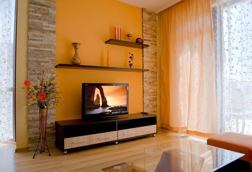 Апартаменты 2 спальни Вид на Бассейн, Topola Skies Resort & Aquapark