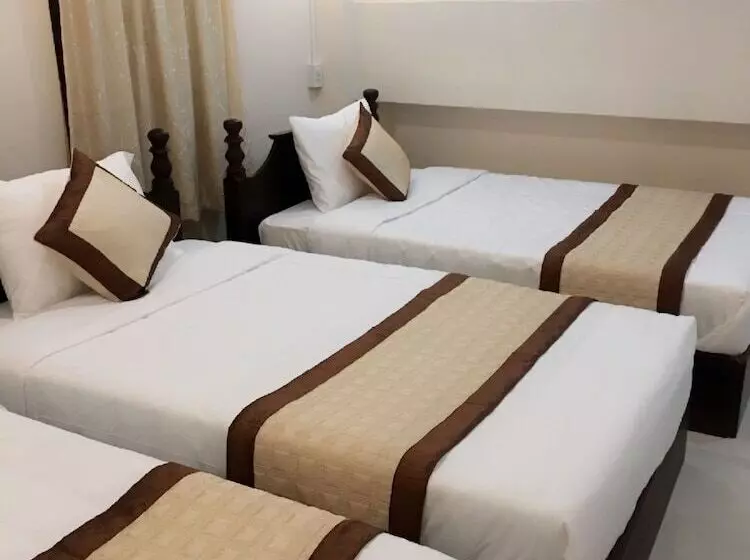 اتاق استاندارد سه نفره, Vientiane Memory