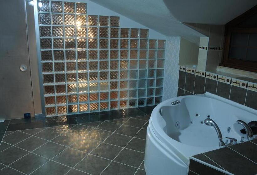 デラックストリプルルーム, Casa Villa