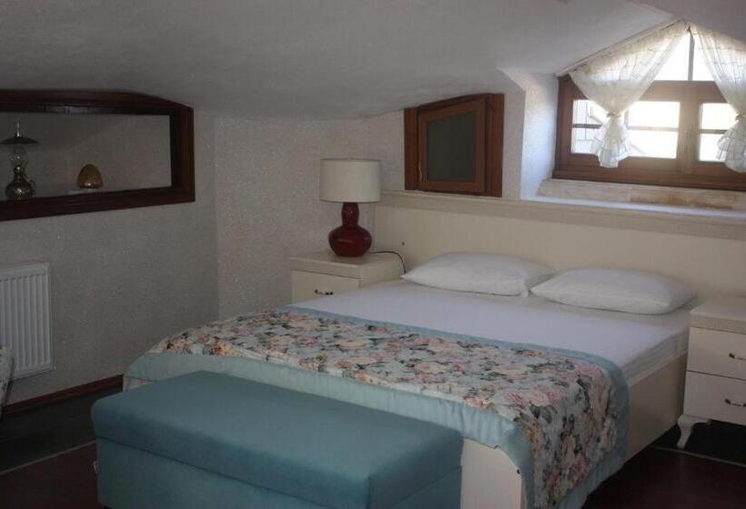 デラックストリプルルーム, Casa Villa