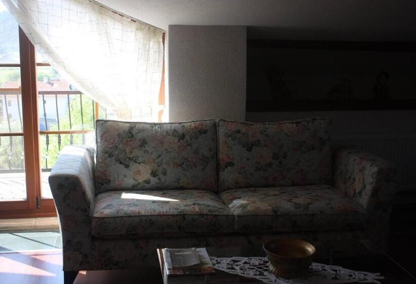 デラックストリプルルーム, Casa Villa