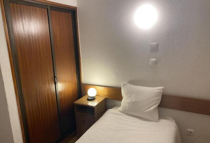 带河景的标准单人间, Residencial Arabi