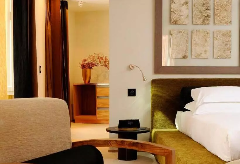 سوییت لوکس, Babuino 181   Small Luxury Hotels Of The World