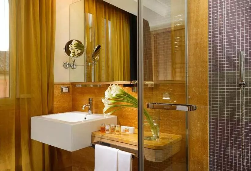 سوییت لوکس, Babuino 181   Small Luxury Hotels Of The World