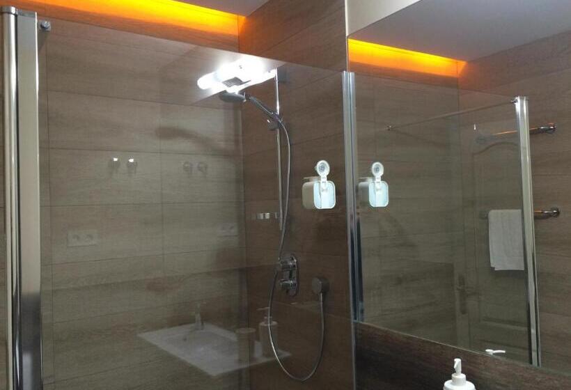 اتاق استاندارد, Iturrienea Ostatua