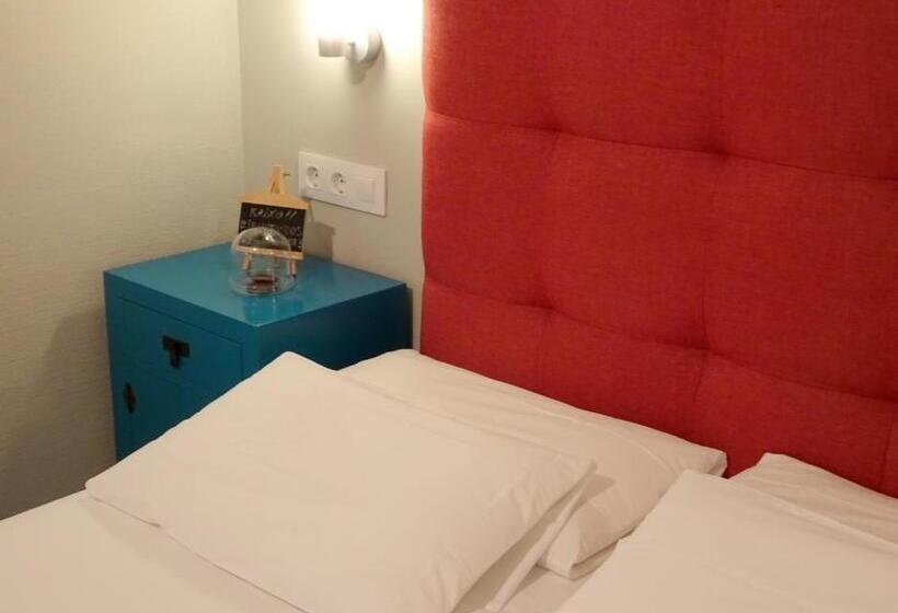 اتاق عادی, Iturrienea Ostatua