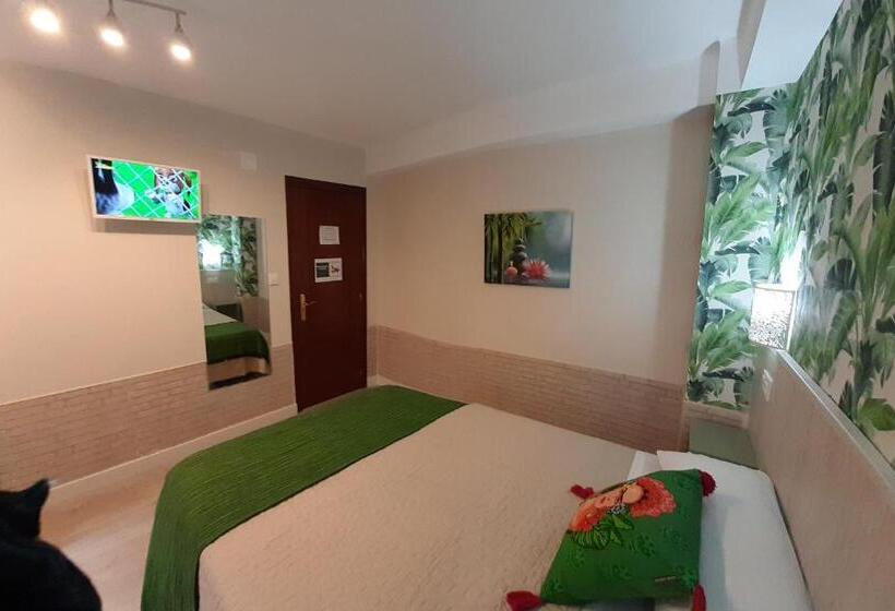 Quarto Estandar Cama Casal, Hostal Verdemar