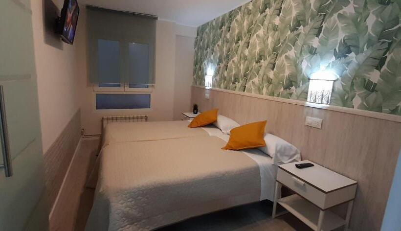 Quarto Estandar, Hostal Verdemar