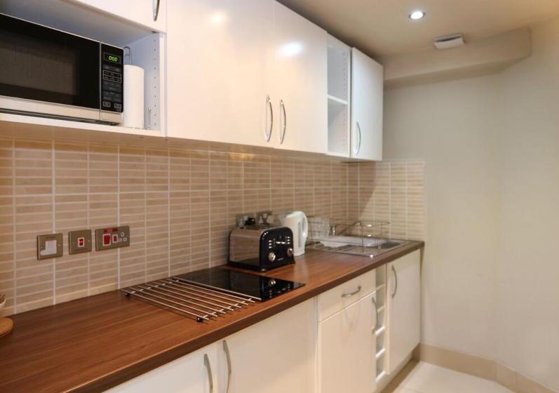 سوییت خانوادگی, Palmerston Suites