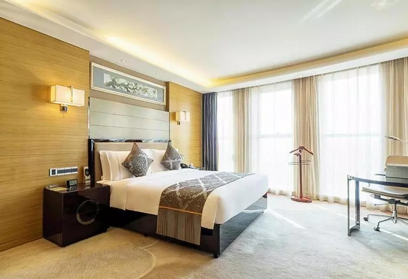 キングサイズベッドのデラックスルーム, Pullman Wuxi New Lake