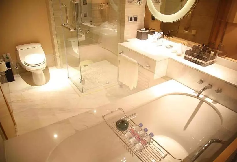 سوییت لوکس, Shanghai Hongqiao Airport Hotel   Air China