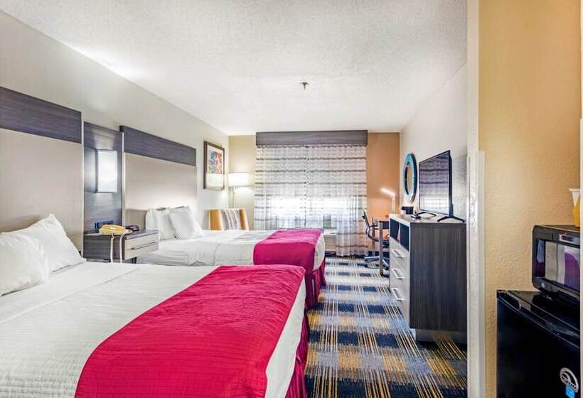 غرفه قياسيه سريرين مزدوجين, Baymont By Wyndham Jackson