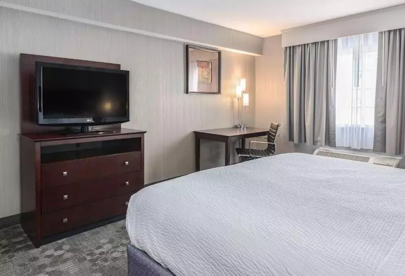 キングサイズベッドのスタンダードルーム, Best Western Concord Inn And Suites