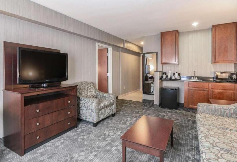 جناح سرير ملكى, Best Western Concord Inn And Suites