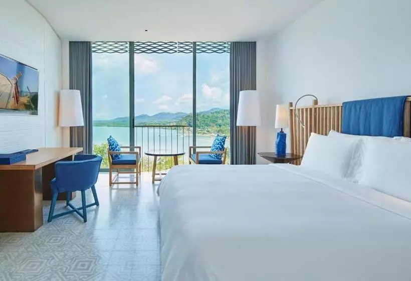 キングサイズベッドのスタンダードルーム, Como Point Yamu, Phuket  Sha Extra Plus