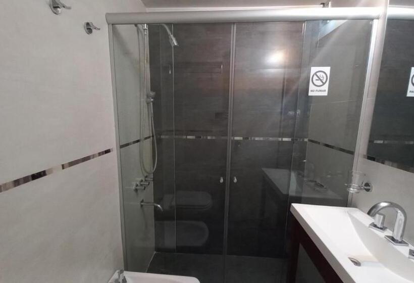 חדר סטנדרט, Costanera