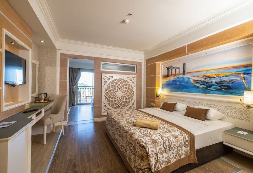 غرفة عائلية, Crystal Sunset Luxury Resort & Spa - Ultimate All Inclusive