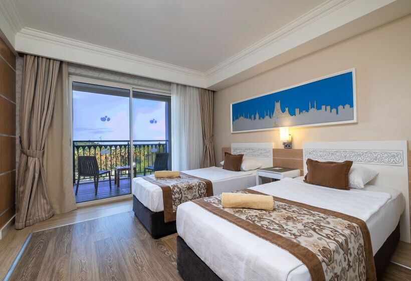 غرفة عائلية, Crystal Sunset Luxury Resort & Spa - Ultimate All Inclusive