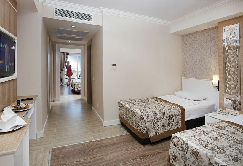 غرفة عائلية, Crystal Sunset Luxury Resort & Spa - Ultimate All Inclusive