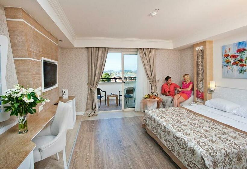 غرفة قياسية مطلّة علي البحر, Crystal Sunset Luxury Resort & Spa - Ultimate All Inclusive