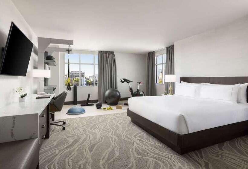 带大床的标准间, Doubletree By Hilton Columbus Dublin