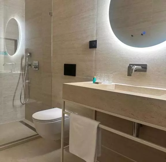 اتاق استاندارد یک نفره, Draš