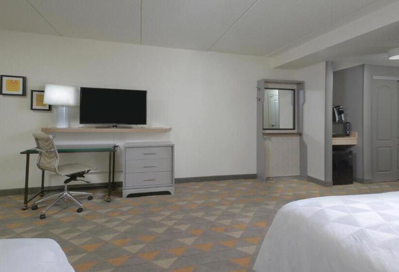 Номер Стандарт Адаптированный для Инвалидов, Holiday Inn Raleigh Durham Airport, An Ihg