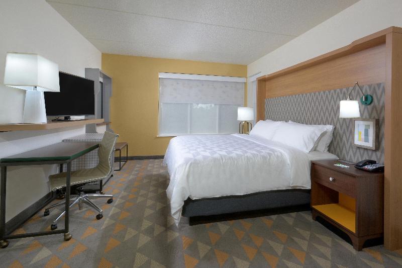 Номер Стандарт Адаптированный для Инвалидов, Holiday Inn Raleigh Durham Airport, An Ihg
